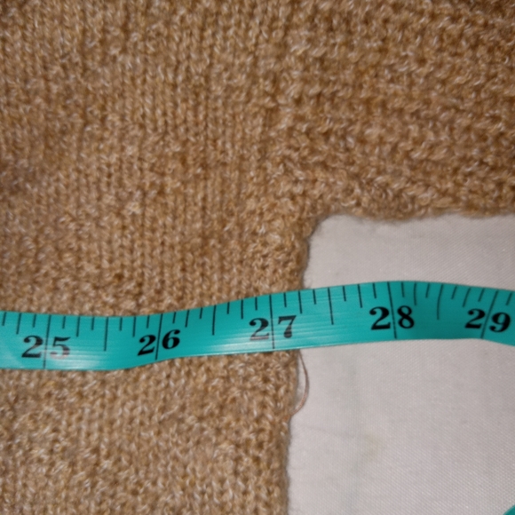 NWOT CAbi Tan Oversized Multi Knit Pattern Cardigan Sweater L/Xl - Picture 8 of 9